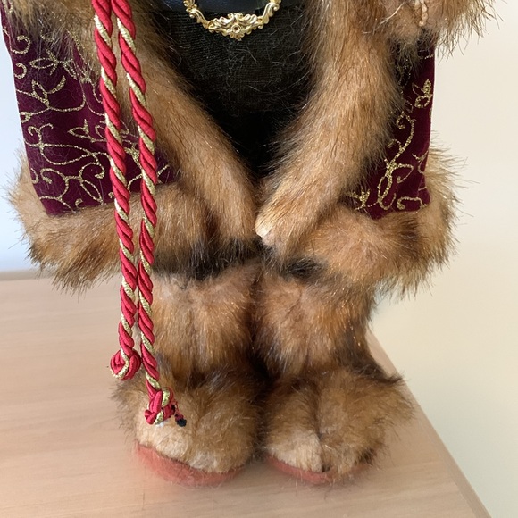 Santa old world 18" Tall Gold burgundy velvet coat fur Trim Presents Christmas - Picture 4 of 8